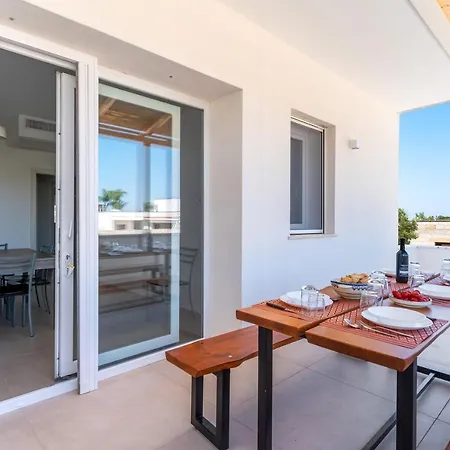 Lägenhet Li Paduli Torre San Giovanni Ugento