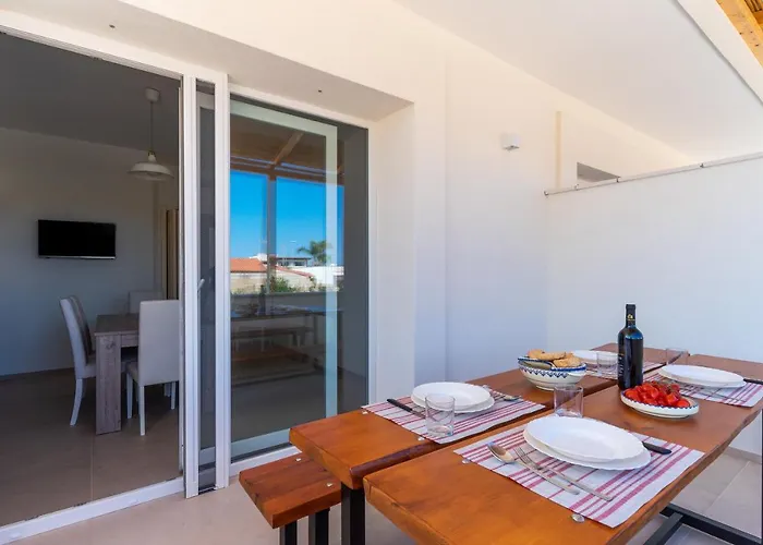 Li Paduli * Torre San Giovanni Ugento